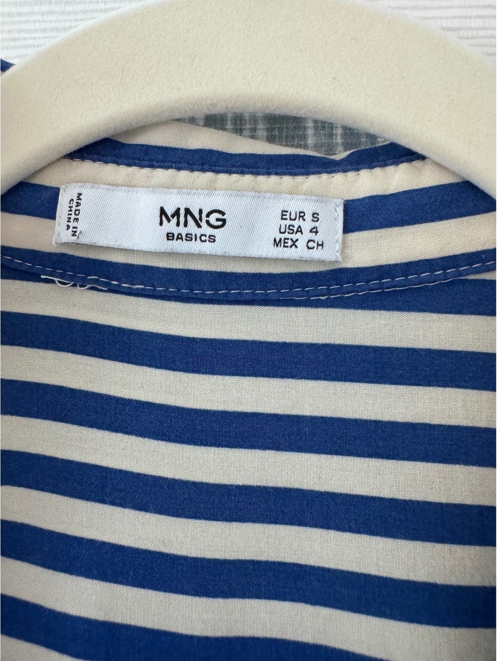 Mango Button Down - Picture 3 of 4